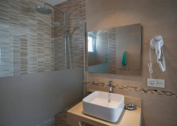 Costa Rica * Puerto del Carmen (Lanzarote)